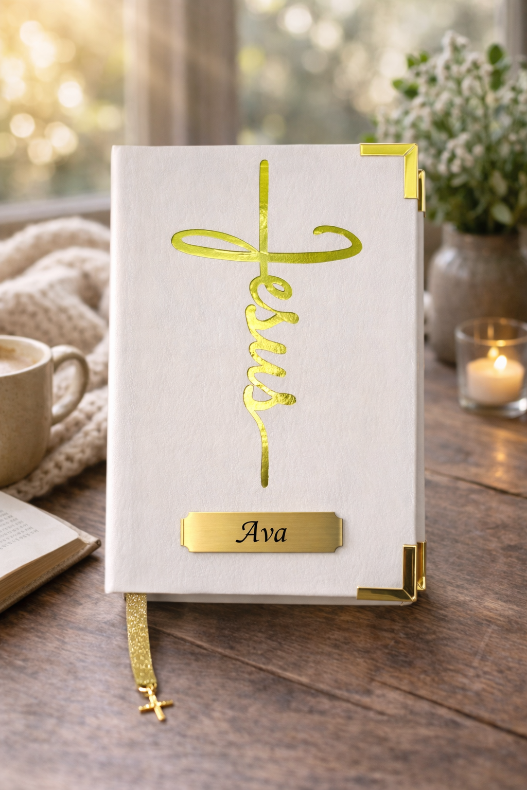 Jesus Collection - White/Gold - Holy Bible - English - Version NIV,NKJ and KJ - Letter Large